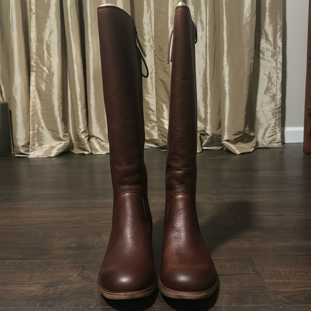 NWT Women’s Sofft Sharnell II leather lace-up boots in Whiskey